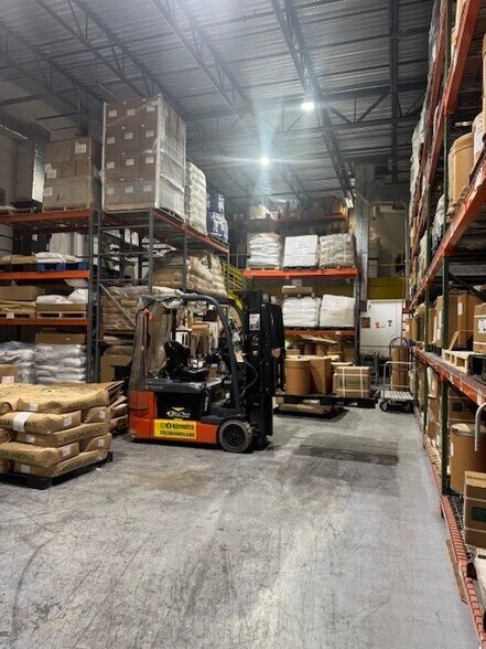 More Photos Of 12601 NW 115th Ave, Medley Warehouse For Lease
