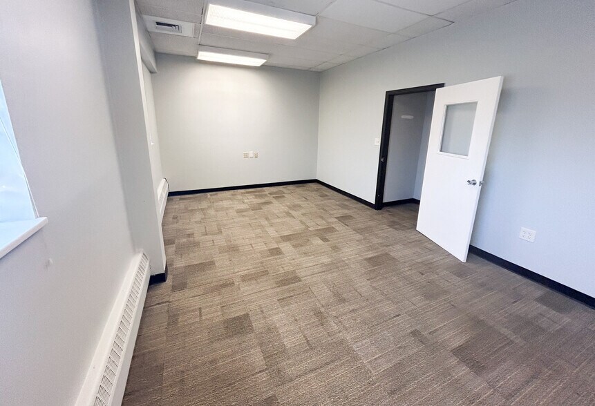 More Photos Of 2800 Gilbert Ave, Cincinnati Office For Lease