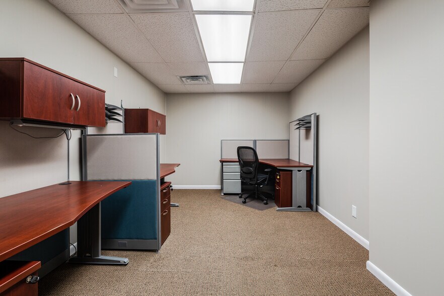 More Photos Of Hwy 50 or Tipton Street, Seymour Office For Sale