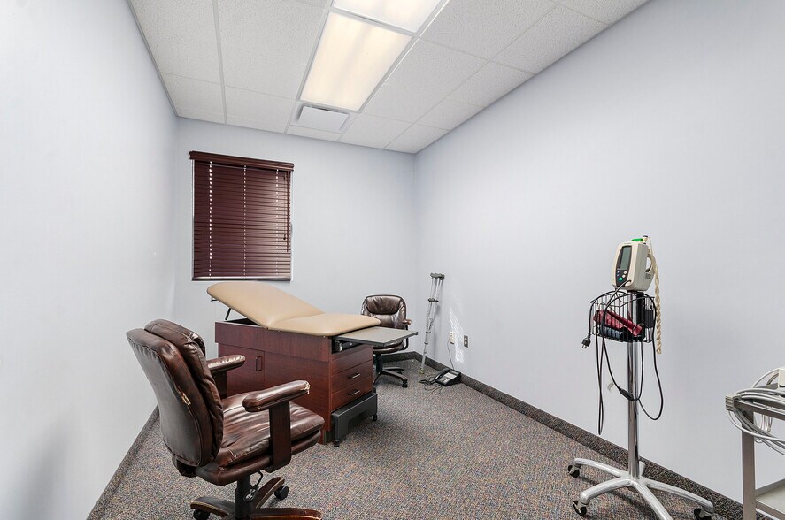 More Photos Of 9475 N Holly Rd, Grand Blanc Medical For Sale