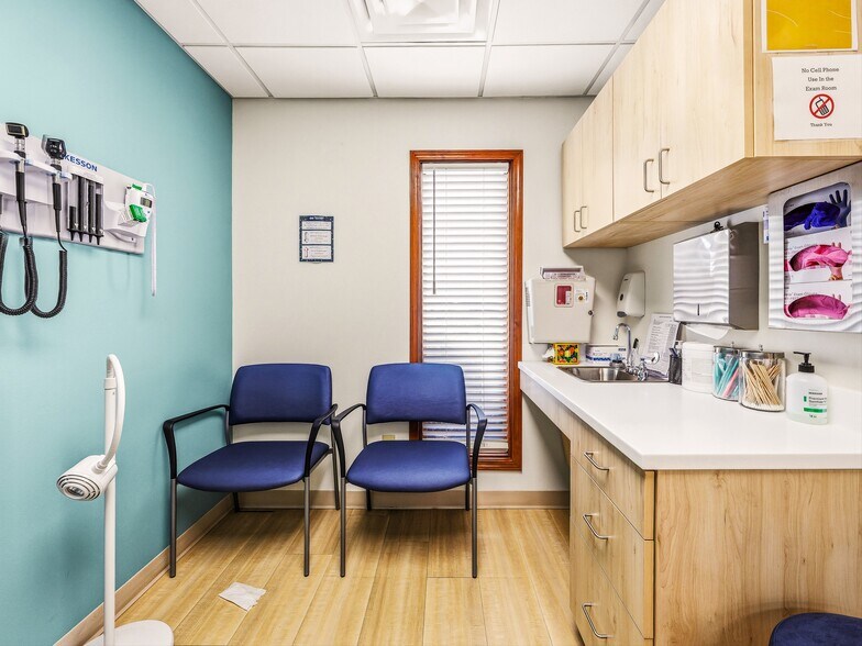 More Photos Of 6 Brooklet St, Asheville Medical For Sale