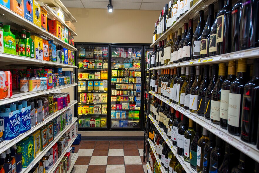 More Photos Of 222 N Columbus Dr, Chicago Apartments For Lease