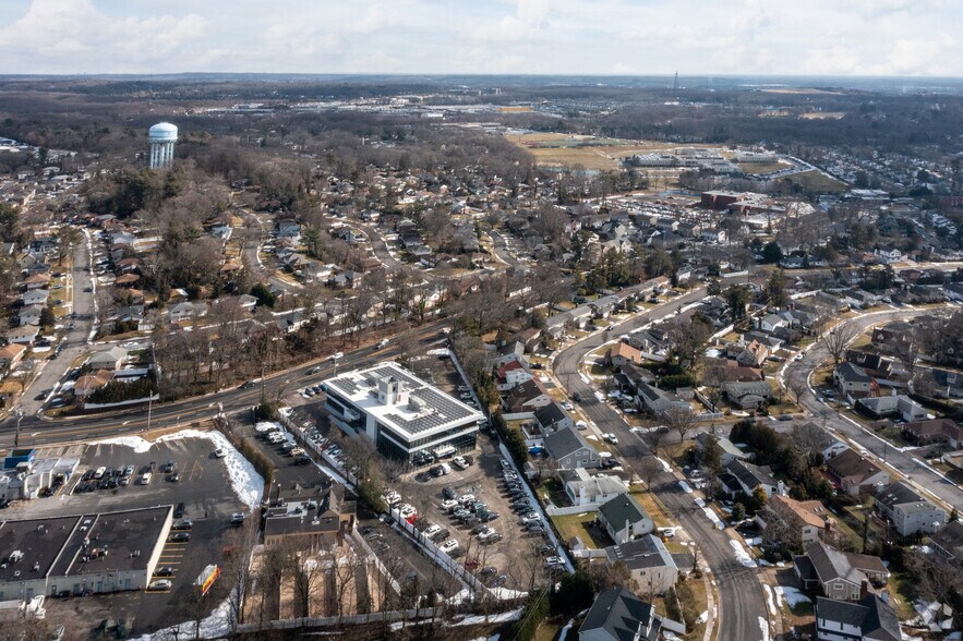 More Photos Of 100 Manetto Hill Rd, Plainview Medical For Sale