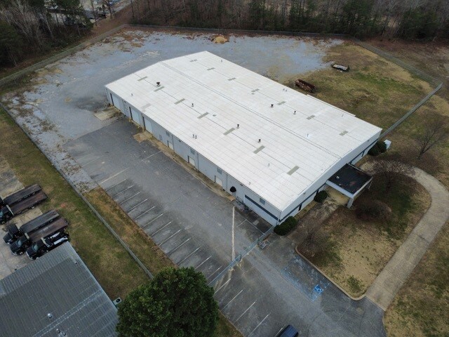 Primary Photo Of 214 Industrial Park Dr, Soddy Daisy Manufacturing For Lease