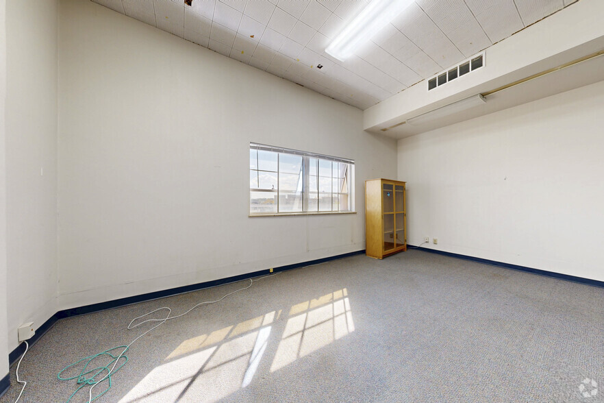 More Photos Of 115 W 2nd St, Pueblo Office Residential For Sale