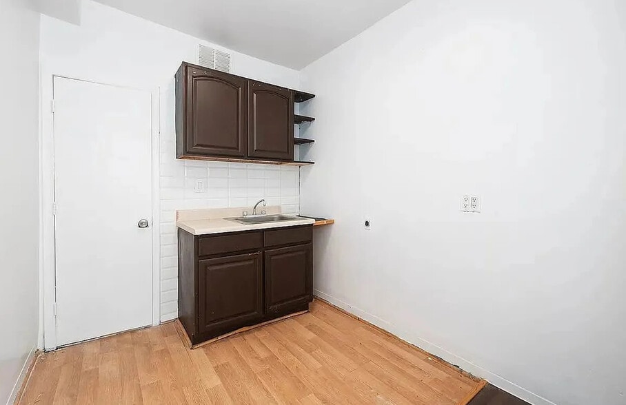 More Photos Of 52 W 125th St, New York Storefront Retail Residential For Sale