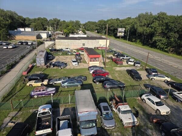 More Photos Of 2400-50 W Ridge Rd, Gary Auto Repair For Sale