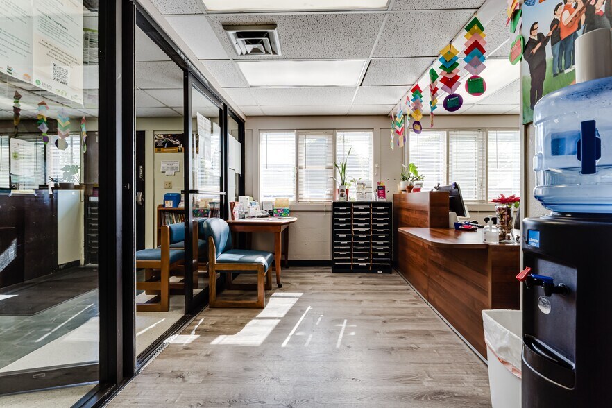 More Photos Of 944 W 5th Ave, Eugene Office For Lease