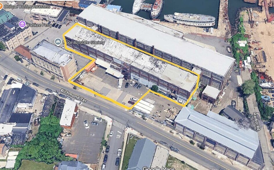 Primary Photo Of 3035 Richmond Ter, Staten Island Warehouse For Sale