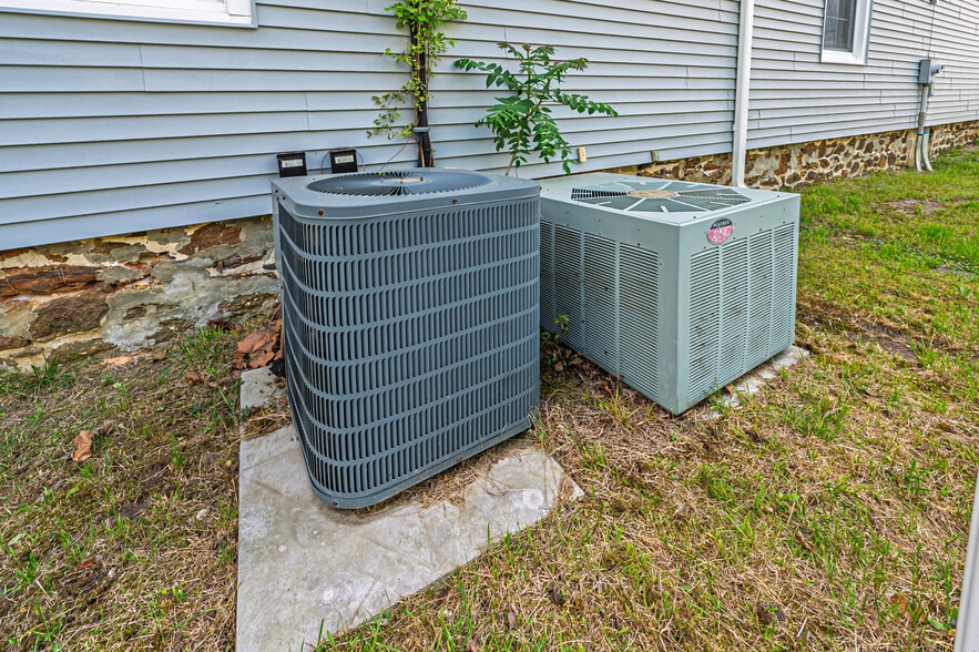 More Photos Of 82 Mill St, Mays Landing Restaurant For Sale