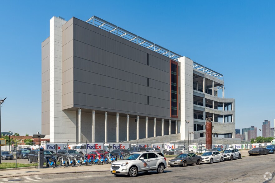 More Photos Of 2890 Review Ave, Long Island City Warehouse For Lease