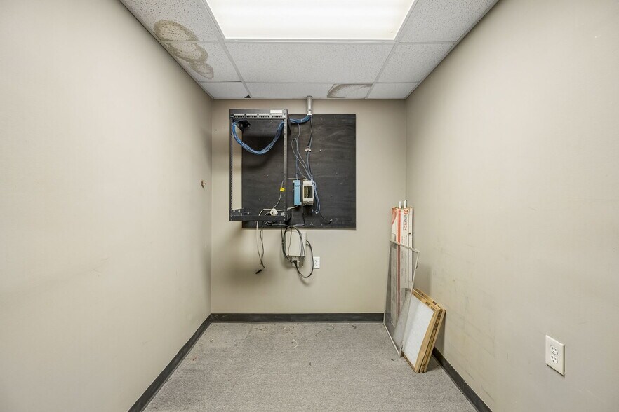 More Photos Of 1311 W College St, Murfreesboro Industrial For Sale