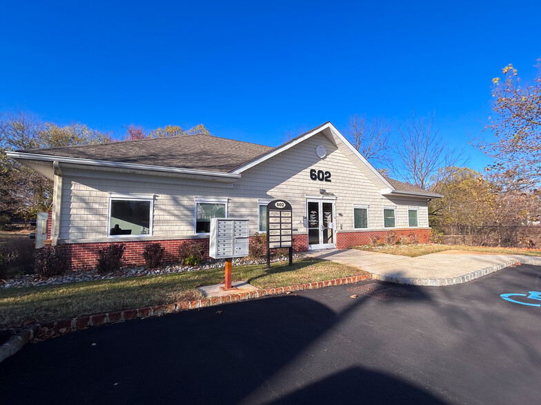 Primary Photo Of 602 Little Gloucester Rd, Blackwood Office Residential For Lease