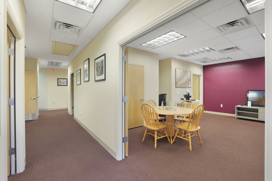 More Photos Of 844 N Stone St, Deland Medical For Sale