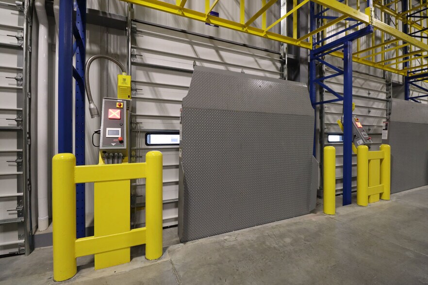 More Photos Of 1870 Transport Ln, Holland Refrigeration Cold Storage For Lease