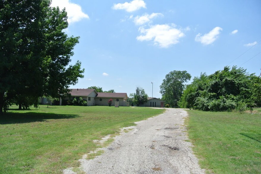 More Photos Of 1060 S Burleson Blvd, Burleson Land For Sale