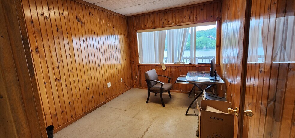 More Photos Of 736 Front St, Fredericktown Warehouse For Sale