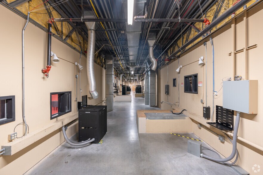 More Photos Of 2200 Lebanon Valley Mall, Lebanon Movie Theatre For Sale