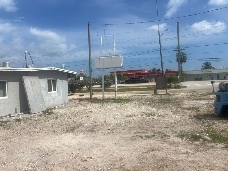 More Photos Of 24931 Overseas Hwy, Summerland Key Restaurant For Lease