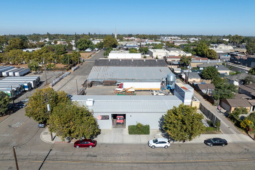 More Photos Of 213 C St, Turlock Industrial For Sale