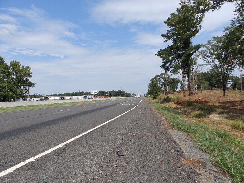 More Photos Of 16393 Highway 31, Tyler Land For Sale