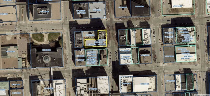 More Photos Of 1600 Farnam St, Omaha Apartments For Lease