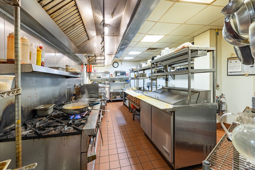 More Photos Of 2 E Main St, Freehold General Retail For Sale