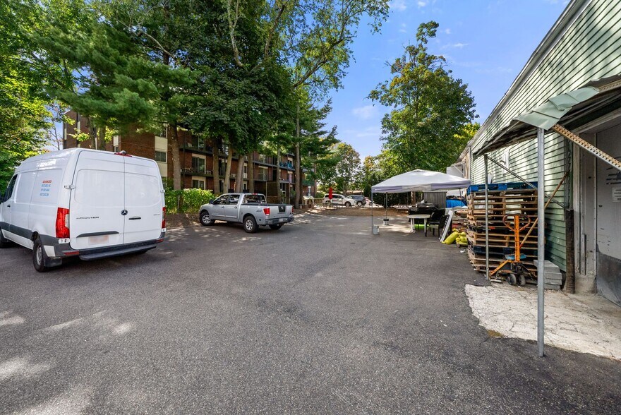 More Photos Of 42-46 St Anns Rd, Quincy Office For Sale