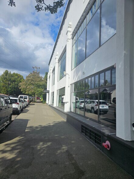 More Photos Of 541 NE 20th Ave, Portland Office For Lease