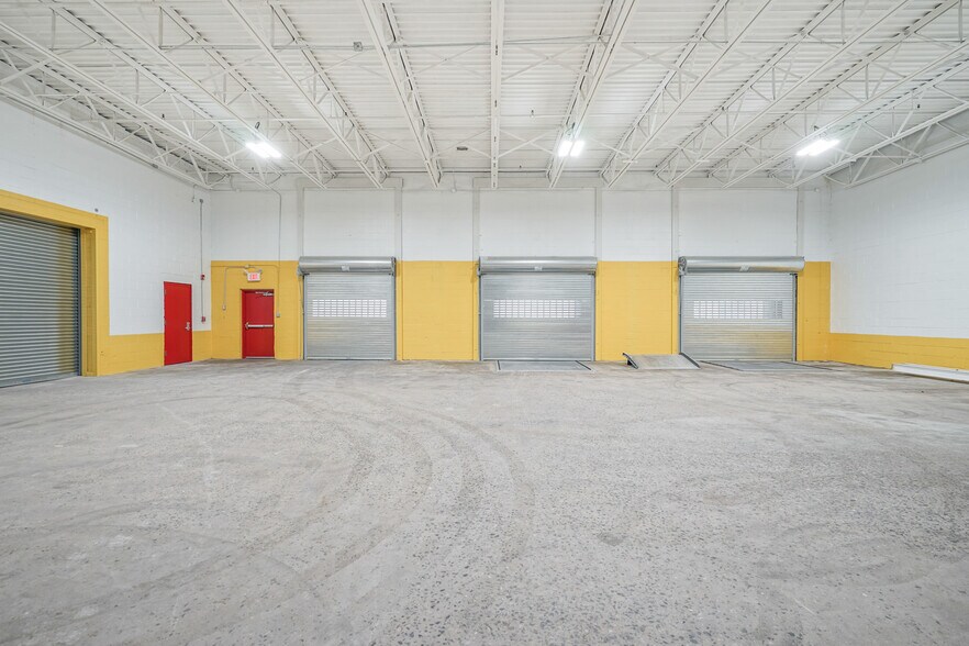 More Photos Of 171 Heller Pl, Bellmawr Warehouse For Lease