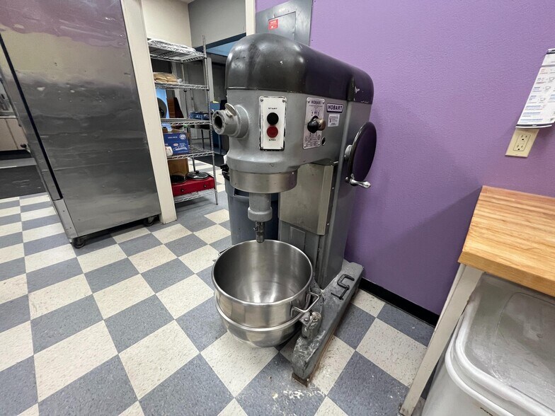 More Photos Of 704 E C St, Valentine Restaurant For Sale