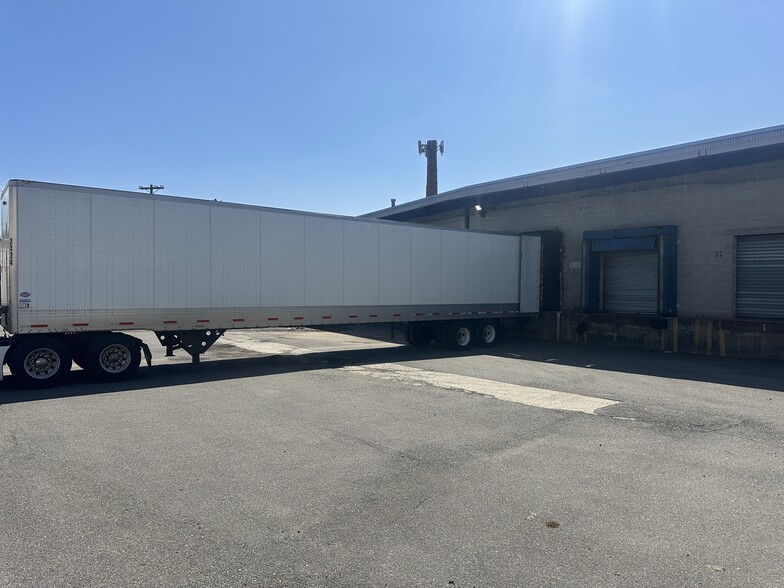 More Photos Of 59 E 1st St, Bayonne Warehouse For Lease