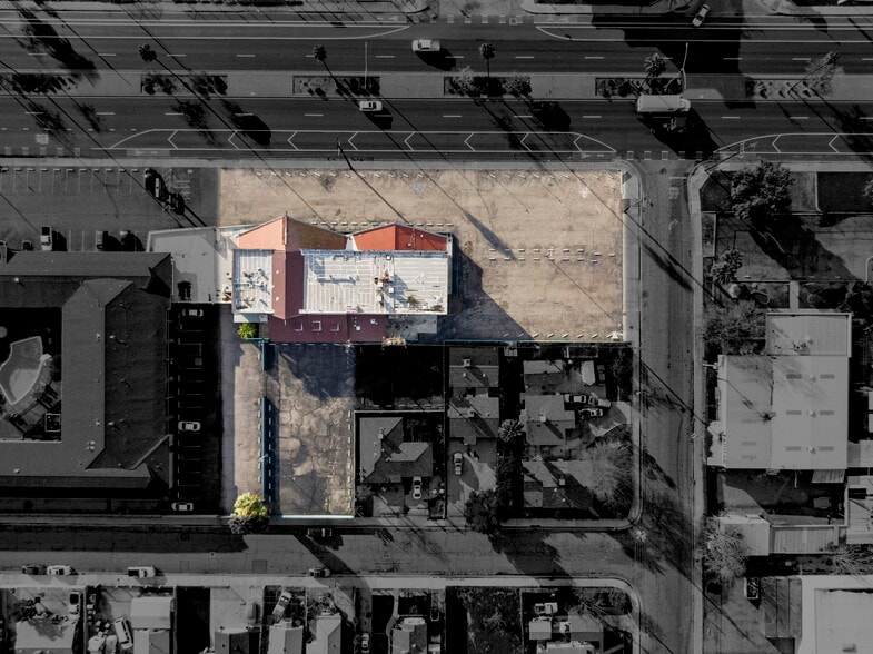 More Photos Of 276 Union Ave, Bakersfield Light Distribution For Sale