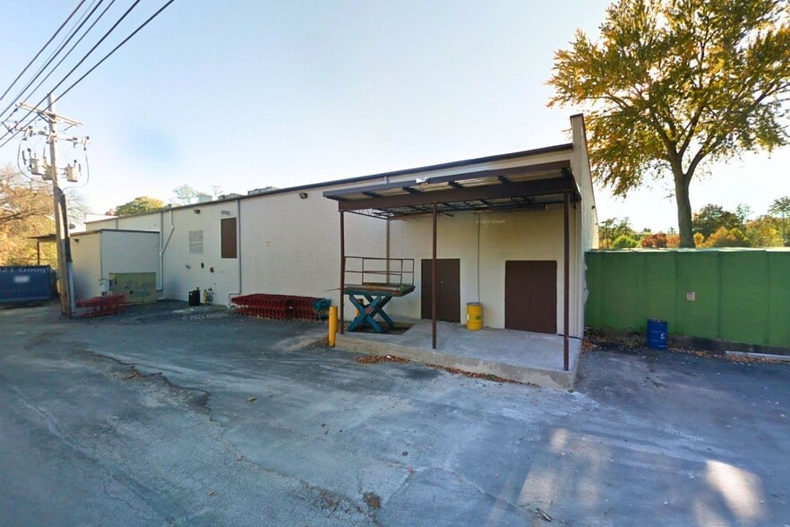 More Photos Of 501 W Harford St, Milford Freestanding For Lease