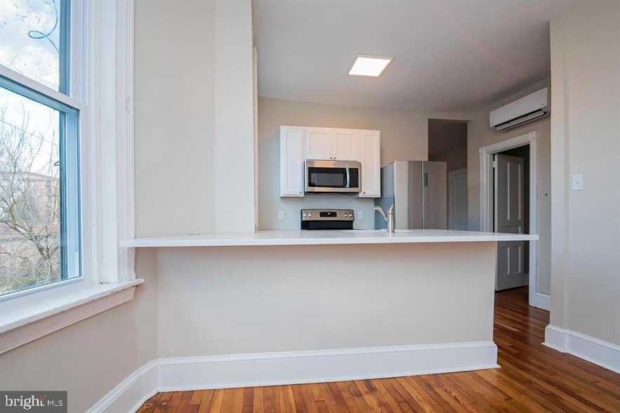 More Photos Of 1608 N Broom St, Wilmington Apartments For Sale