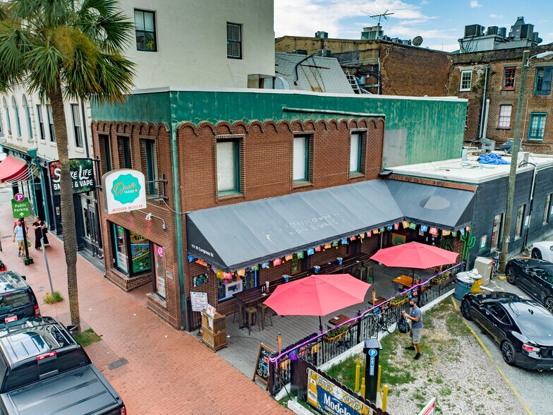 More Photos Of 111 W Congress St, Savannah Storefront Retail Office For Sale
