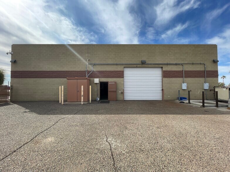 More Photos Of 6262 N 57th Ave, Glendale Manufacturing For Sale