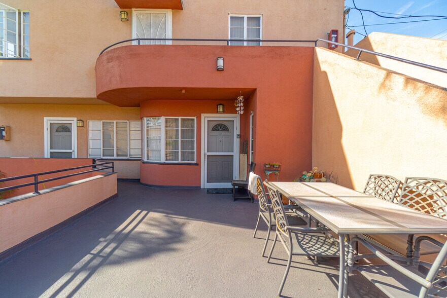 More Photos Of 1149 E 1st St, Long Beach Apartments For Sale