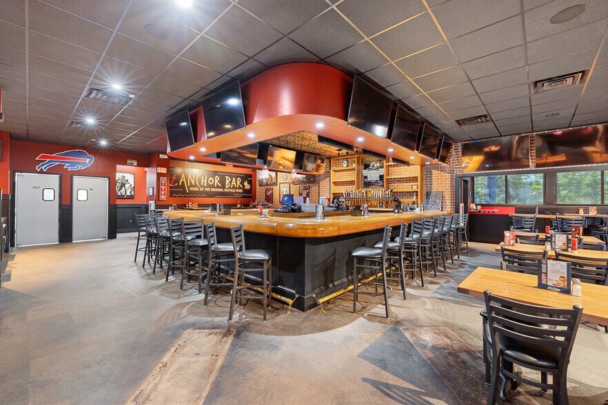 More Photos Of 620 Harvey Rd, College Station Restaurant For Sale
