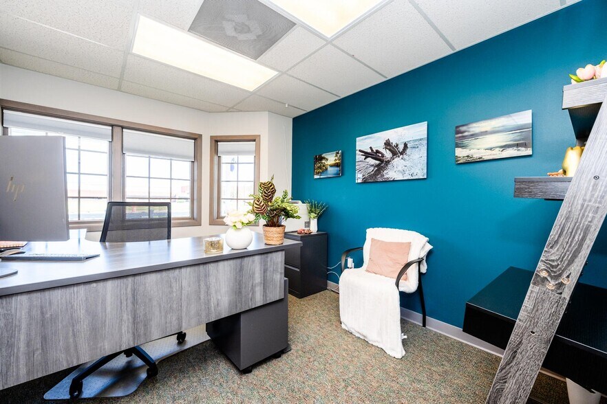 More Photos Of 2300 Pipestone Rd, Benton Harbor Office For Sale