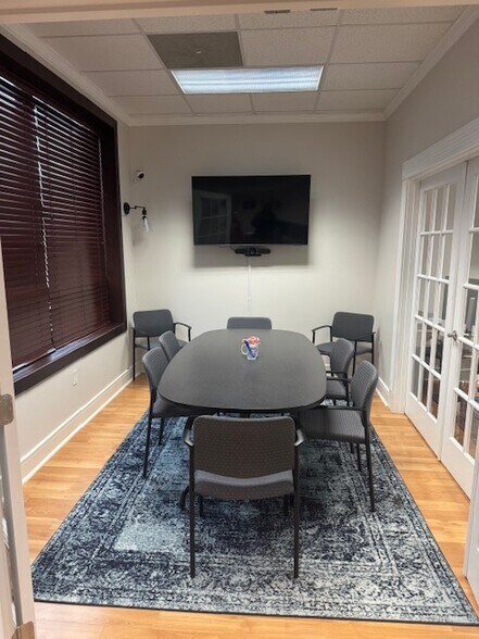 More Photos Of 220 Westinghouse Blvd, Charlotte Office For Sale