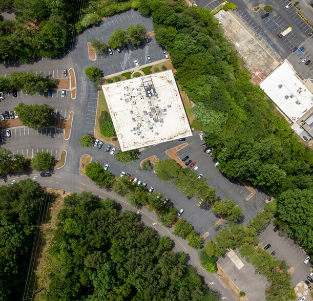 More Photos Of 400 Vestavia Pky, Birmingham Office For Lease