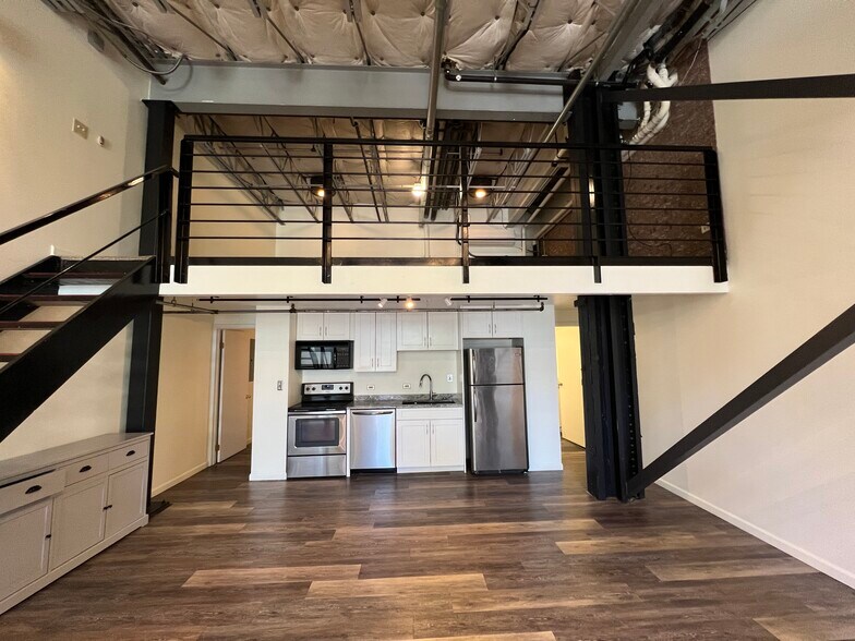 More Photos Of 3377 Blake St, Denver Office Residential For Lease