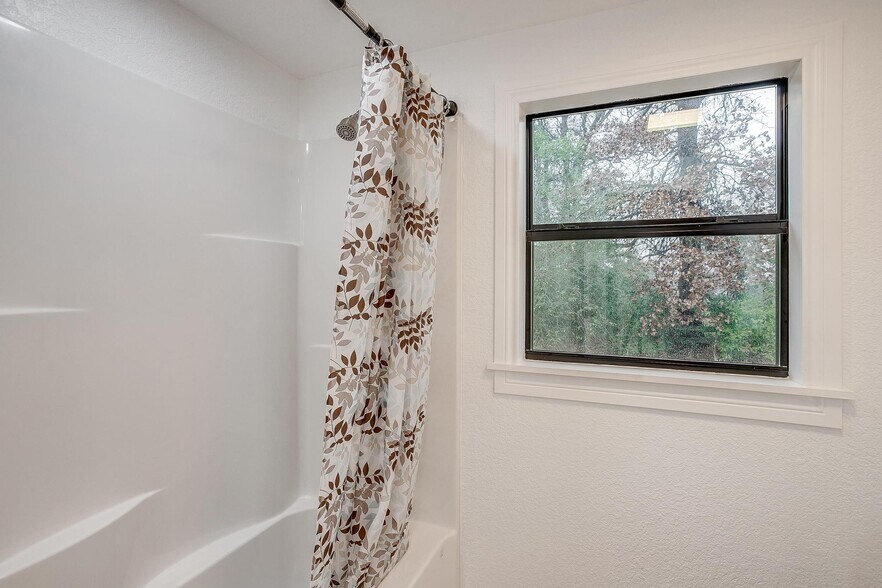 More Photos Of 4011 US-67, Cleburne Land For Sale