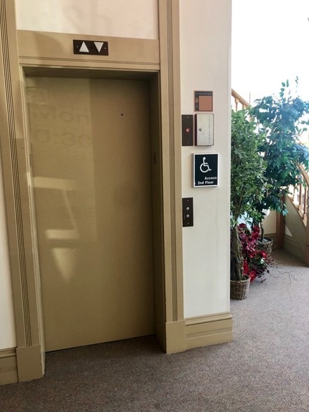 More Photos Of 424 Washington St, Columbus Loft Creative Space For Lease