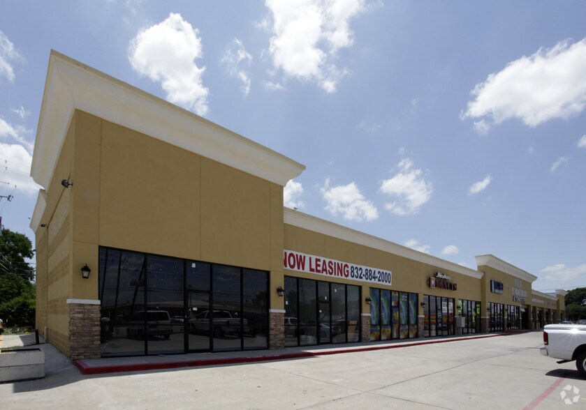 More Photos Of 11131 W Little York Rd, Houston Unknown For Lease