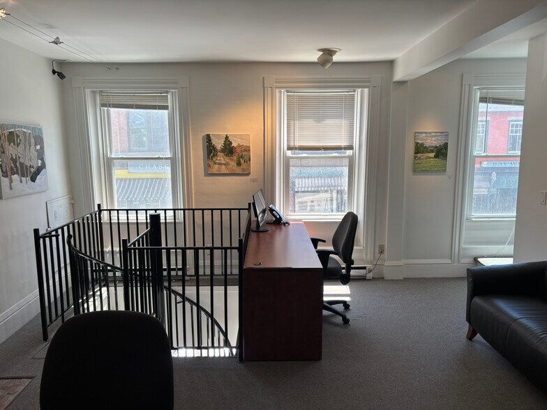 More Photos Of 97 Main St, Belfast Office For Sale