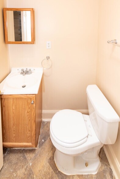 More Photos Of 1611 Gwynns Falls Pky, Baltimore Apartments For Sale