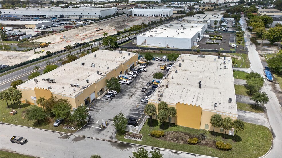 More Photos Of 3815 NW 125th St, Opa Locka Showroom For Lease