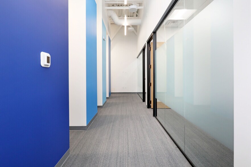 More Photos Of NW 62nd & Merle Hay Rd, Johnston Coworking Space